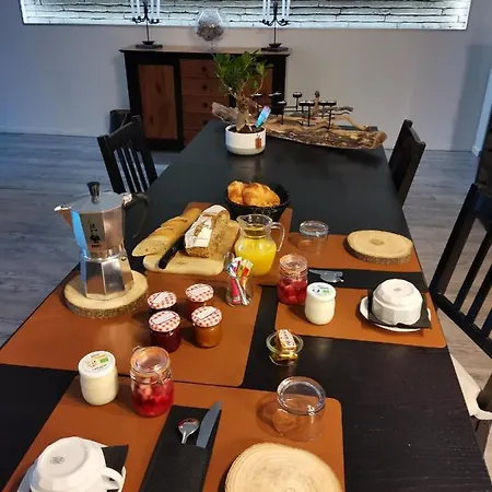 La Ferme De Pham Bed & Breakfast Belberaud