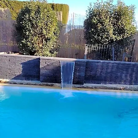 לינה וארוחת בוקר La Ferme De Pham 3*